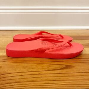Archies Sandals Womens 6 Coral Thong Flip Flop Arch Support Orthotic Comfort